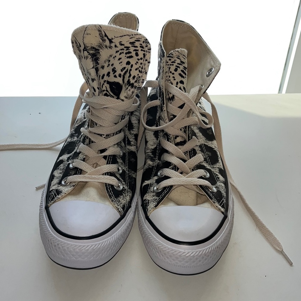 Like new cheetah print high top converse